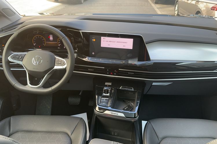 Used Volkswagen Talagon 2023 Facelift 380TSI All-Wheel-Drive Luxury Jiajing Pro 6-Seater Interior 3