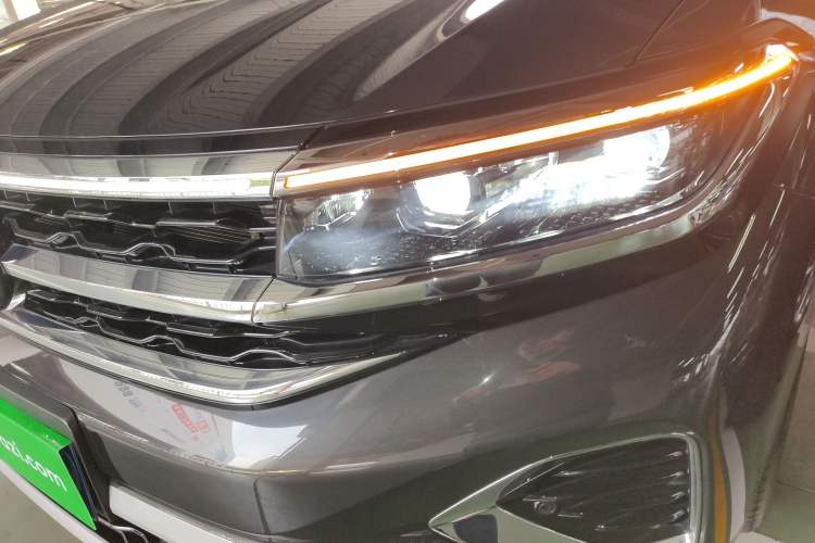 Used Volkswagen Talagon 2023 Facelift 380TSI All-Wheel-Drive Luxury Jiajing Pro 6-Seater Left Front Headlight