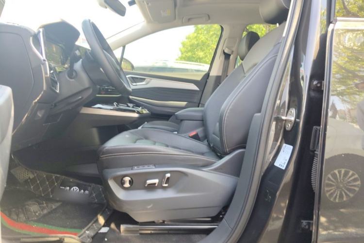 Used Volkswagen Talagon 2023 Facelift 380TSI All-Wheel-Drive Luxury Jiajing Pro 6-Seater Left Front Seat