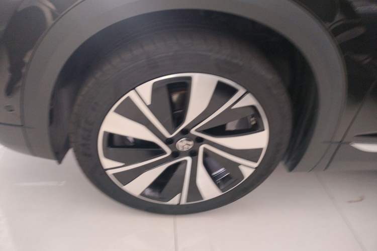 Used Volkswagen Talagon 2023 Facelift 380TSI All-Wheel-Drive Luxury Jiajing Pro 6-Seater Left Front Wheel Hub