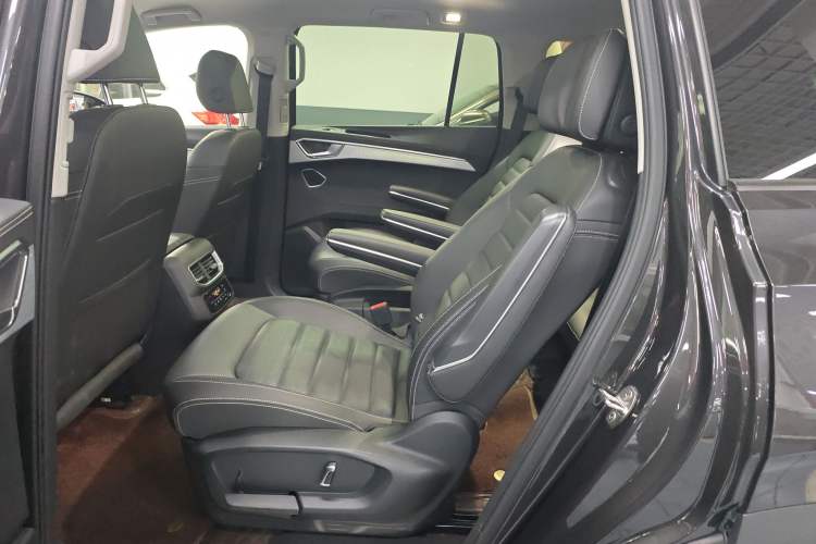 Used Volkswagen Talagon 2023 Facelift 380TSI All-Wheel-Drive Luxury Jiajing Pro 6-Seater Left Rear Seat