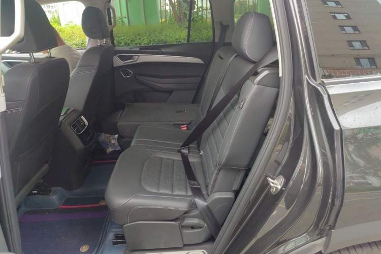 Used Volkswagen Talagon 2023 Facelift 380TSI All-Wheel Drive Luxury Jiajing Pro Version with 7 Seats Left Rear Seat