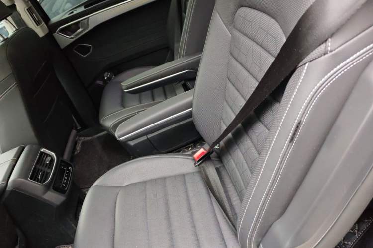 Used Volkswagen Talagon 2023 Facelift 380TSI All-Wheel-Drive Luxury Jiajing Pro 6-Seater Left Rear Seat