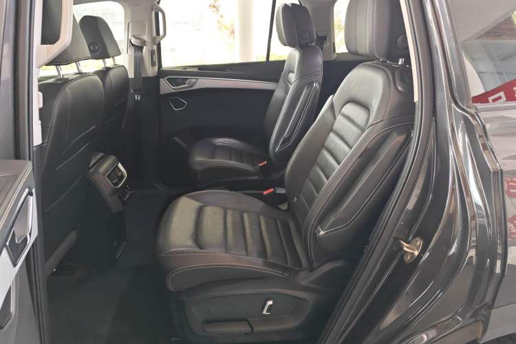 Used Volkswagen Talagon 2023 Facelift 380TSI All-Wheel-Drive Luxury Jiajing Pro 6-Seater Left Rear Seat
