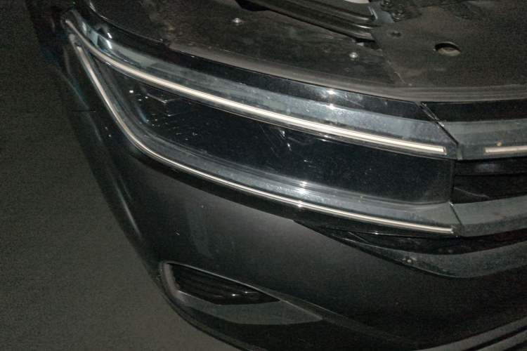 Used Volkswagen Talagon 2023 Facelift 380TSI All-Wheel-Drive Flagship Shengjing Edition 6 Seats Right Front Headlight