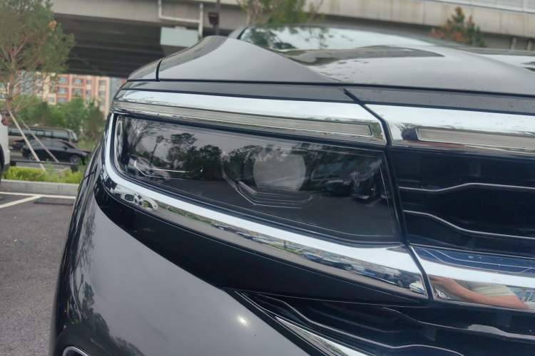 Used Volkswagen Talagon 2023 380TSI Four-Wheel Drive Luxury Premium Edition Pro Right Front Headlight