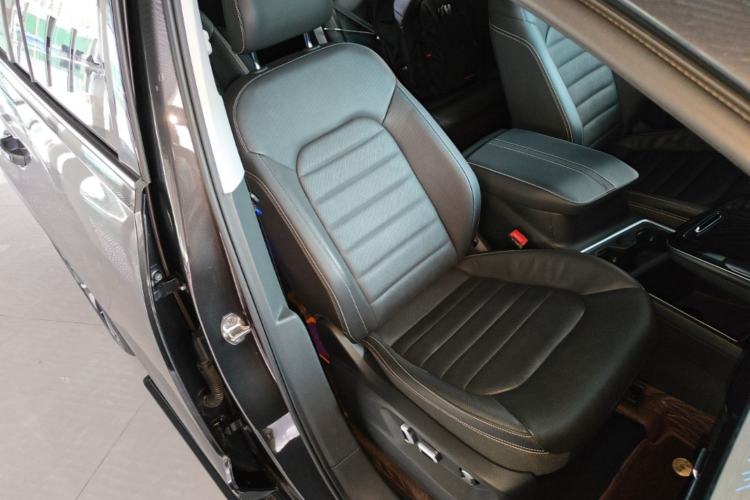 Used Volkswagen Talagon 2023 Facelift 380TSI All-Wheel-Drive Luxury Jiajing Pro 6-Seater Right Front Seat