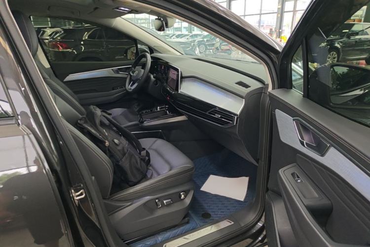 Used Volkswagen Talagon 2023 Facelift 380TSI All-Wheel Drive Luxury Jiajing Pro Version with 7 Seats Right Front Seat