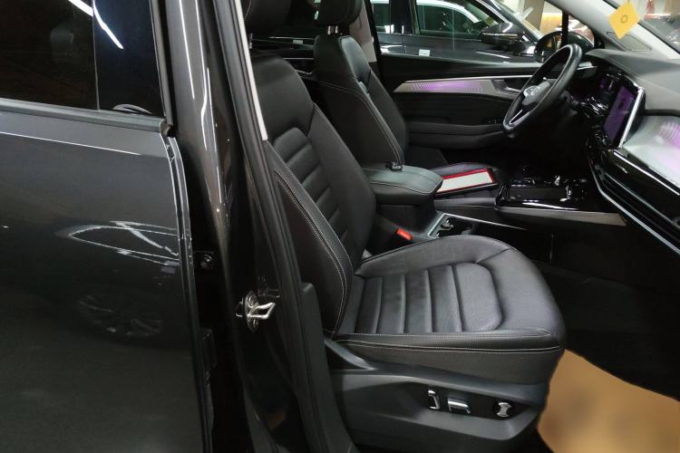 Used Volkswagen Talagon 2023 Facelift 380TSI All-Wheel-Drive Luxury Jiajing Pro 6-Seater Right Front Seat