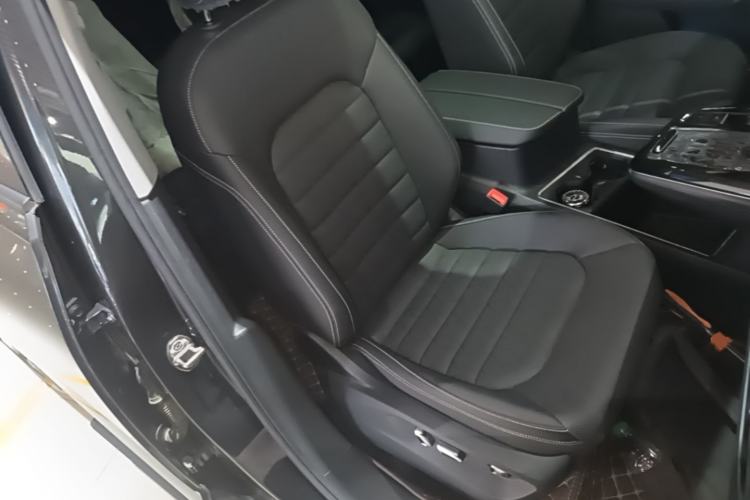 Used Volkswagen Talagon 2023 Facelift 380TSI All-Wheel-Drive Luxury Jiajing Pro 6-Seater Right Front Seat