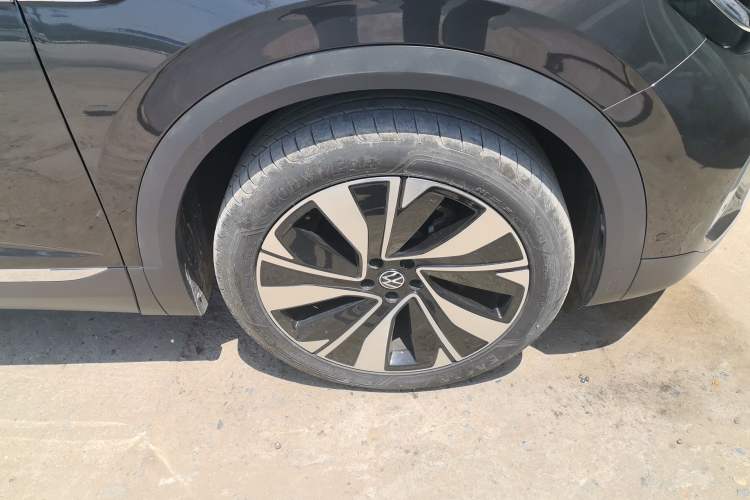 Used Volkswagen Talagon 2023 Facelift 380TSI All-Wheel-Drive Luxury Jiajing Pro 6-Seater Right Front Wheel Hub