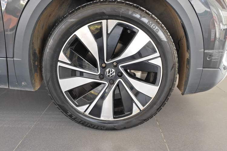 Used Volkswagen Talagon 2023 Facelift 380TSI All-Wheel-Drive Luxury Jiajing Pro 6-Seater Right Front Wheel Hub