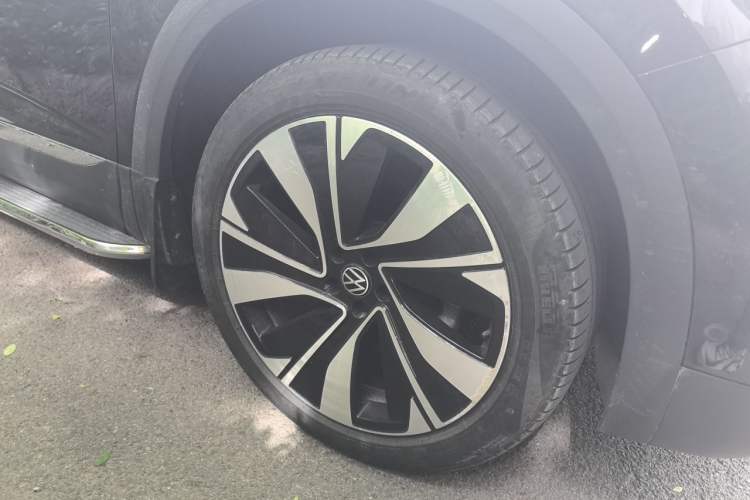 Used Volkswagen Talagon 2023 380TSI Four-Wheel Drive Luxury Premium Edition Pro Right Front Wheel Hub