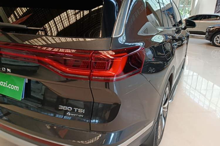 Used Volkswagen Talagon 2023 Facelift 380TSI All-Wheel-Drive Luxury Jiajing Pro 6-Seater Right Rear Taillight
