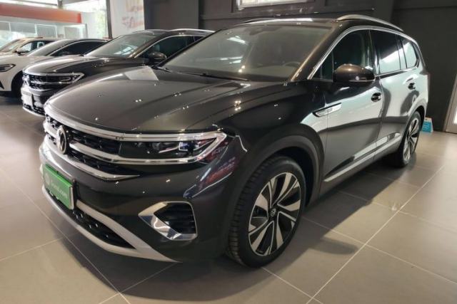 Ojetý Volkswagen Talagon 2023 Facelift 380TSI All-Wheel-Drive Luxury Jiajing Pro 6-Seater