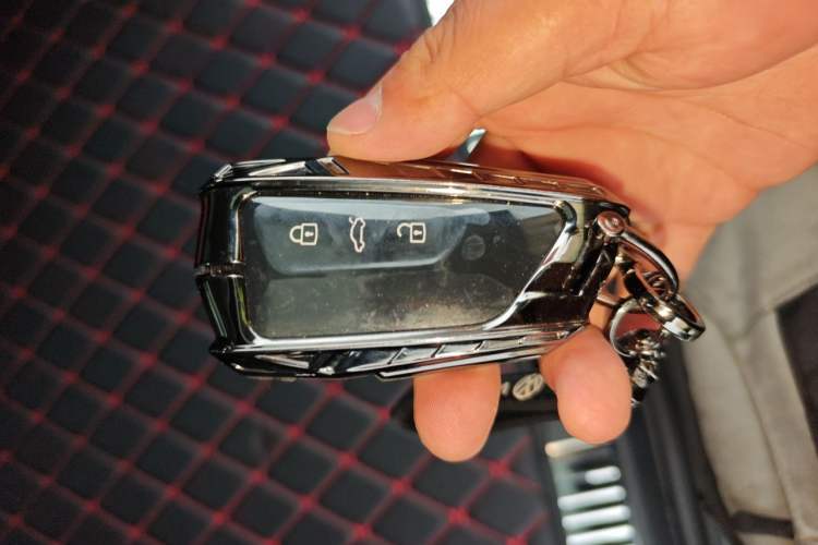 Used Volkswagen Talagon 2023 Facelift 380TSI All-Wheel-Drive Luxury Jiajing Pro 6-Seater Vehicle Key