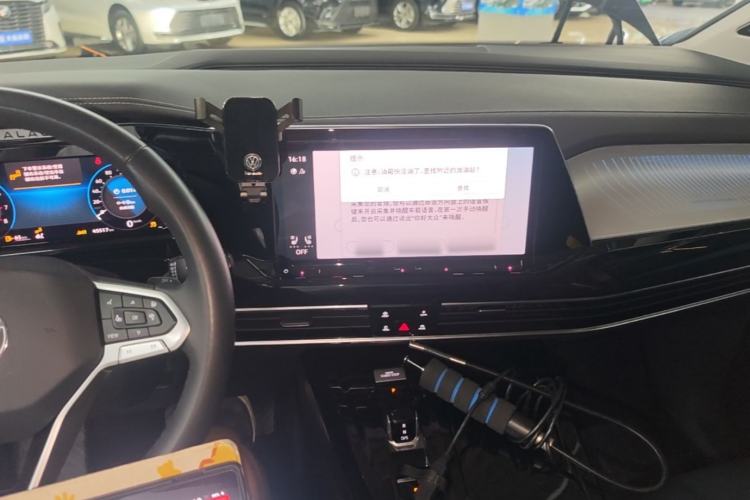Used Volkswagen Talagon 2023 Facelift 530TSI All-Wheel-Drive Flagship Shengjing Edition Pro 6-Seater Center Console