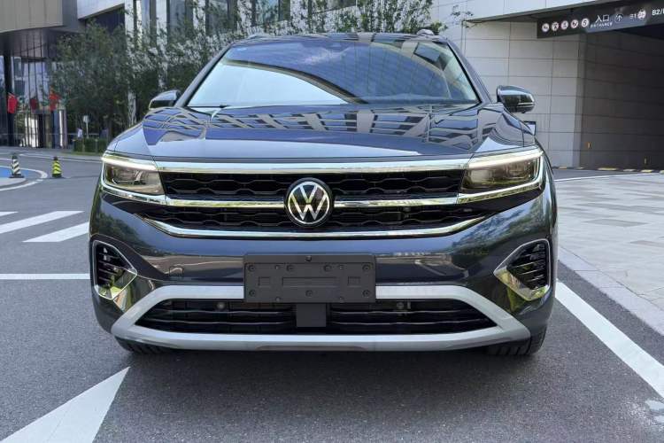 Used Volkswagen Talagon 2023 Facelift 380TSI All-Wheel-Drive Luxury Jiajing Pro 6-Seater Exterior 4