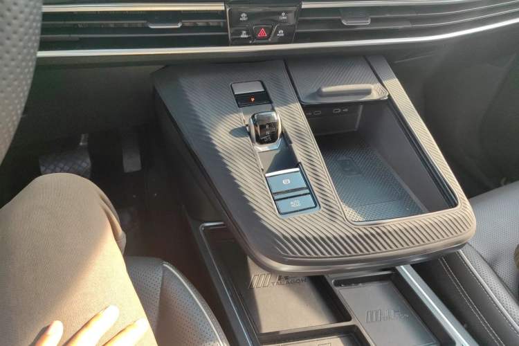 Used Volkswagen Talagon 2023 Facelift 380TSI Four-Wheel Drive Flagship Shengjing Edition 7 Seats Gear Lever