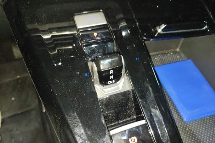 Used Volkswagen Talagon 2023 Facelift 380TSI All-Wheel-Drive Luxury Jiajing Pro 6-Seater Gear Lever