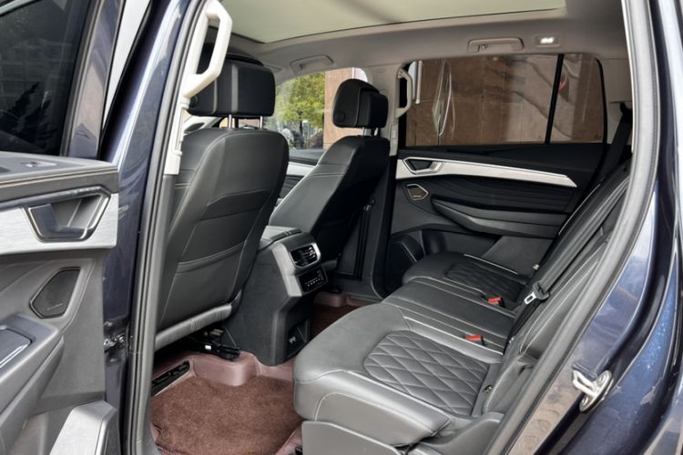 Used Volkswagen Talagon 2023 Facelift 530TSI All-Wheel-Drive Flagship Shengjing Edition Pro 7-Seater Interior 3