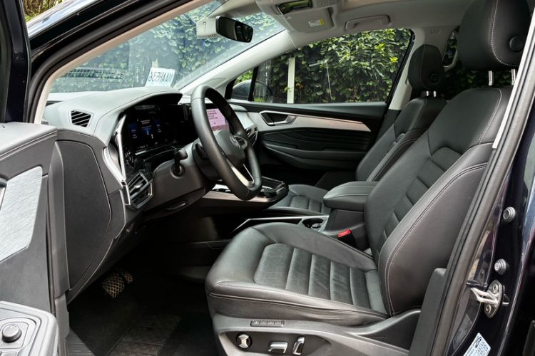 Used Volkswagen Talagon 2023 Facelift 380TSI All-Wheel Drive Luxury Jiajing Pro Version with 7 Seats Interior 3
