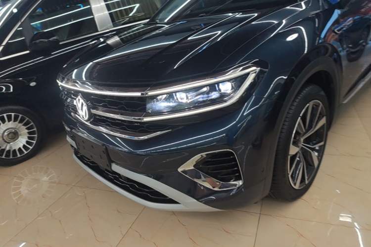 Used Volkswagen Talagon 2023 Facelift 530TSI All-Wheel-Drive Flagship Shengjing Edition Pro 6-Seater Left Front Headlight