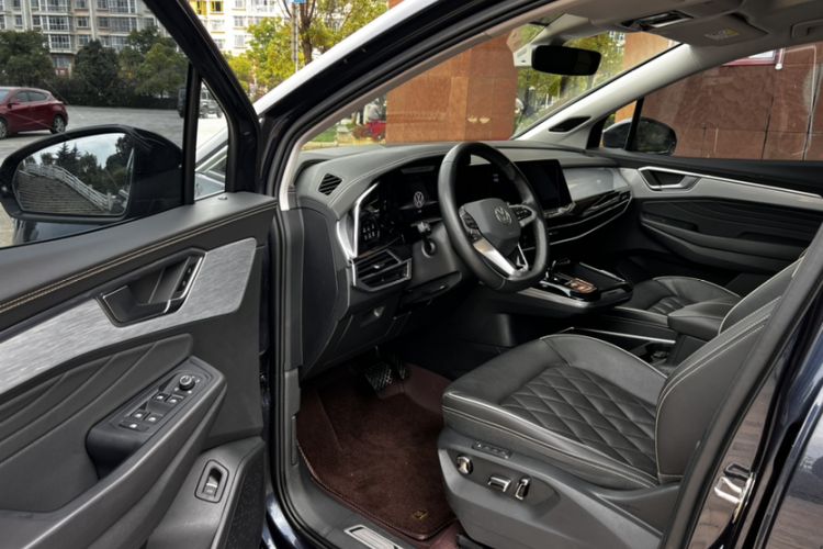 Used Volkswagen Talagon 2023 Facelift 530TSI All-Wheel-Drive Flagship Shengjing Edition Pro 7-Seater Left Front Seat