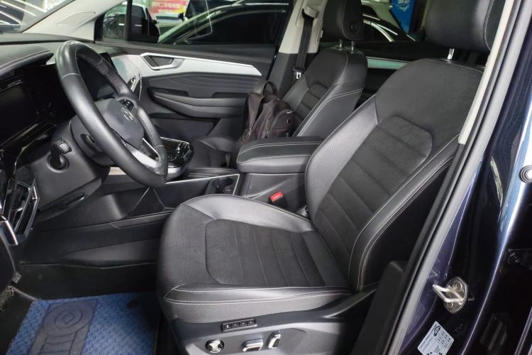 Used Volkswagen Talagon 2023 Facelift 380TSI All-Wheel Drive Luxury Jiajing Pro Version with 7 Seats Left Front Seat