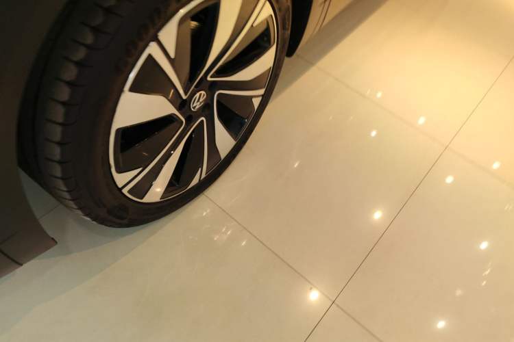Used Volkswagen Talagon 2023 Facelift 380TSI All-Wheel-Drive Luxury Jiajing Pro 6-Seater Left Front Wheel Hub