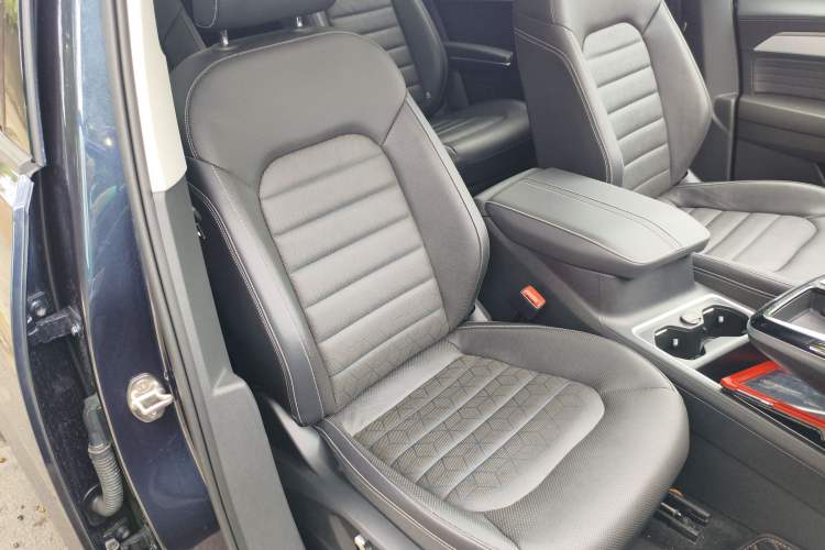 Used Volkswagen Talagon 2023 Facelift 380TSI All-Wheel-Drive Luxury Jiajing Pro 6-Seater Right Front Seat