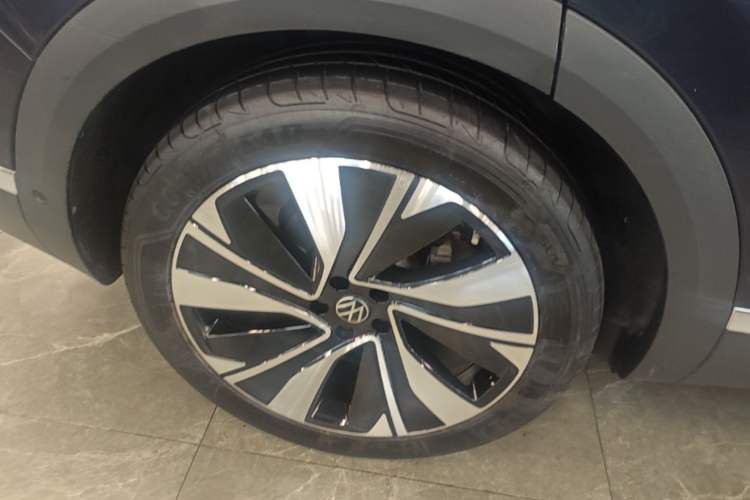 Used Volkswagen Talagon 2023 380TSI Four-Wheel Drive Luxury Premium Edition Pro Right Rear Wheel Hub