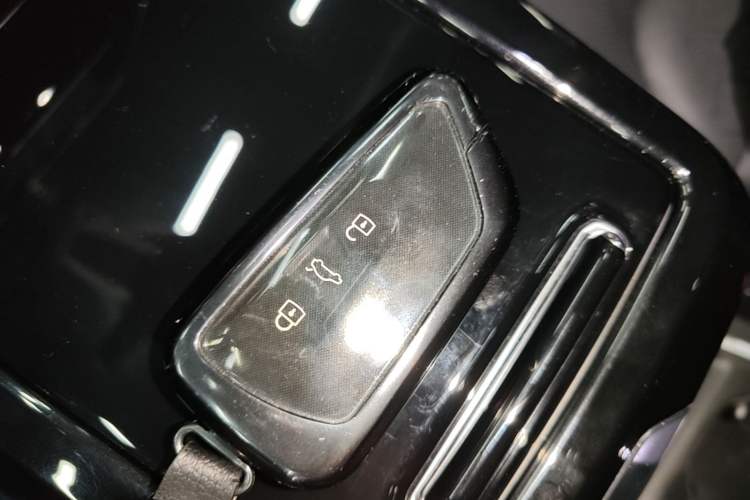 Used Volkswagen Talagon 2023 Facelift 380TSI All-Wheel-Drive Luxury Jiajing Pro 6-Seater Interior 1