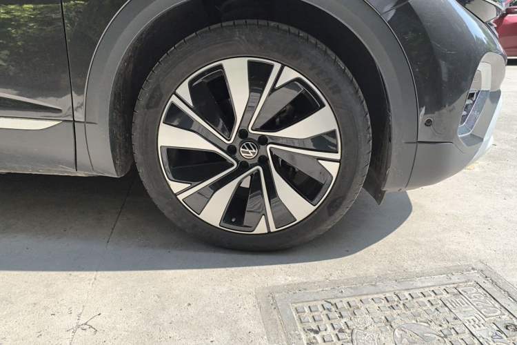 Used Volkswagen Talagon 2023 Facelift 380TSI All-Wheel-Drive Luxury Jiajing Pro 6-Seater Right Front Wheel Hub