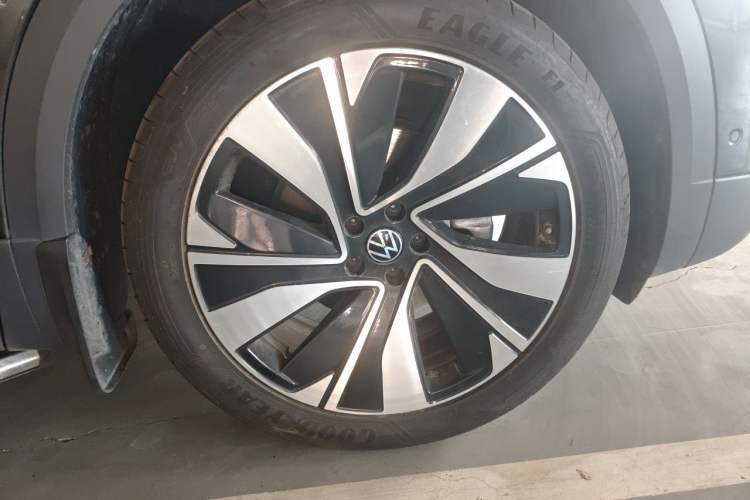 Used Volkswagen Talagon 2023 Facelift 380TSI All-Wheel-Drive Luxury Jiajing Pro 6-Seater Right Front Wheel Hub