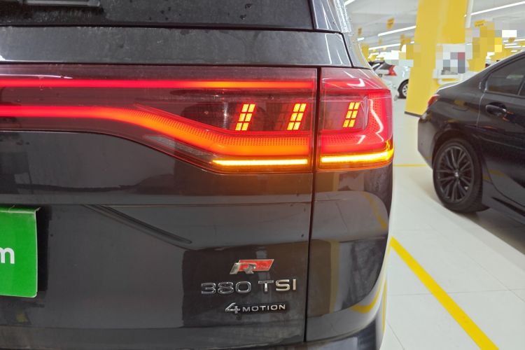 Used Volkswagen Talagon 2023 Facelift 380TSI All-Wheel-Drive Luxury Jiajing Pro 6-Seater Right Rear Taillight