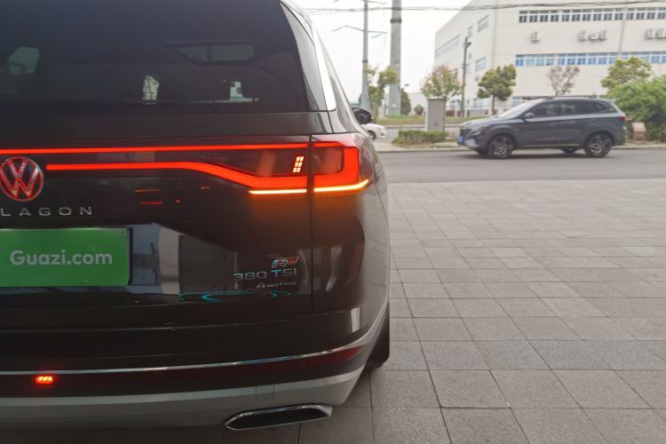 Used Volkswagen Talagon 2023 Facelift 380TSI All-Wheel-Drive Luxury Jiajing Pro 6-Seater Right Rear Taillight