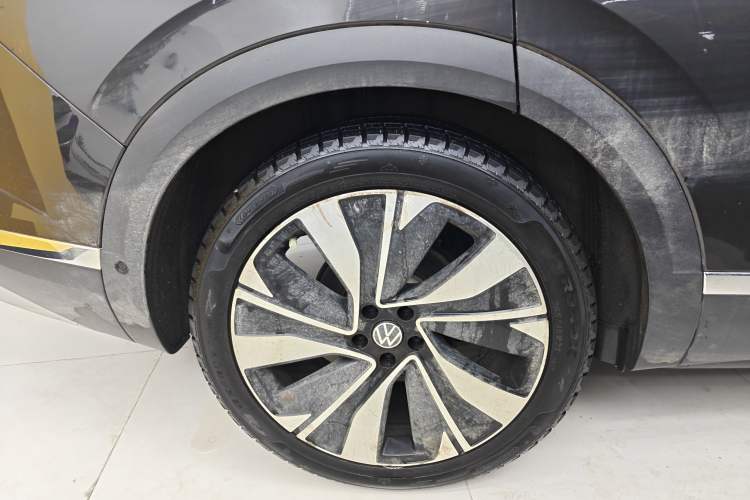 Used Volkswagen Talagon 2023 Facelift 380TSI All-Wheel-Drive Luxury Jiajing Pro 6-Seater Right Rear Wheel Hub