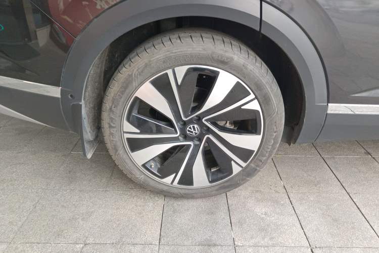 Used Volkswagen Talagon 2023 Facelift 380TSI All-Wheel-Drive Luxury Jiajing Pro 6-Seater Right Rear Wheel Hub