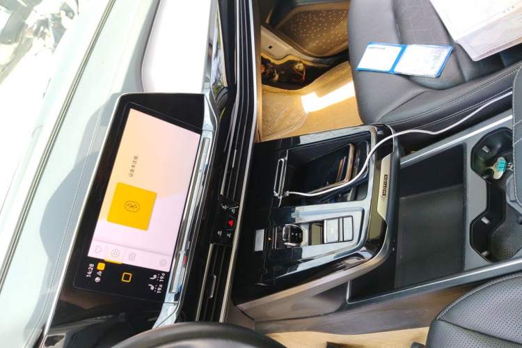 Used Volkswagen Talagon 2023 Facelift 380TSI All-Wheel-Drive Luxury Jiajing Pro 6-Seater Audio And AC Panel