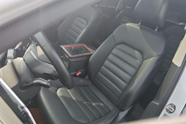 Used Volkswagen Talagon 2023 Facelift 380TSI All-Wheel-Drive Luxury Jiajing Pro 6-Seater Left Front Seat