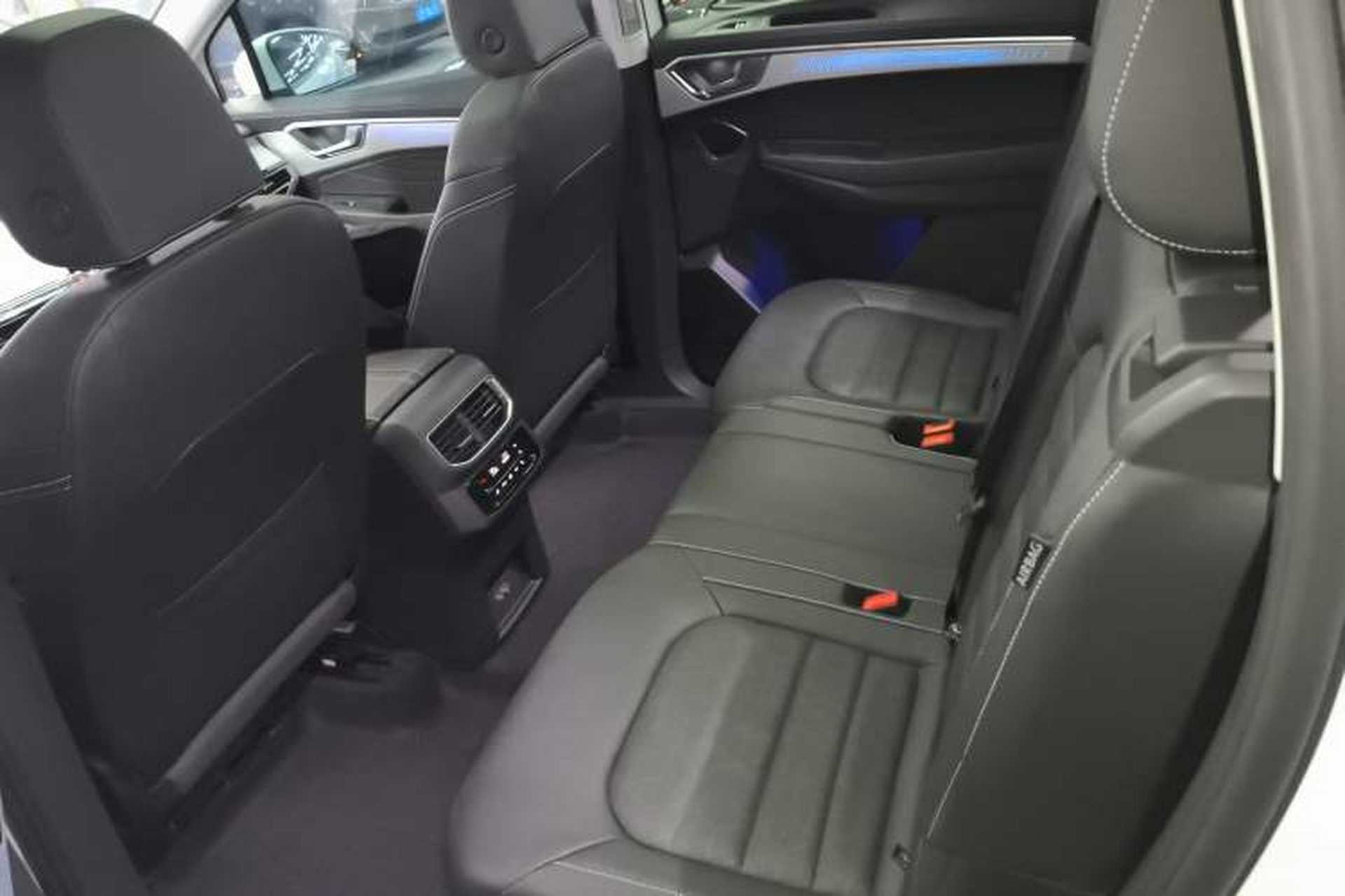Used Volkswagen Talagon 2023 Facelift 380TSI All-Wheel Drive Luxury Jiajing Pro Version with 7 Seats Left Rear Seat