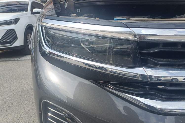 Used Volkswagen Talagon 2023 Facelift 380TSI All-Wheel-Drive Luxury Jiajing Pro 6-Seater Right Front Headlight