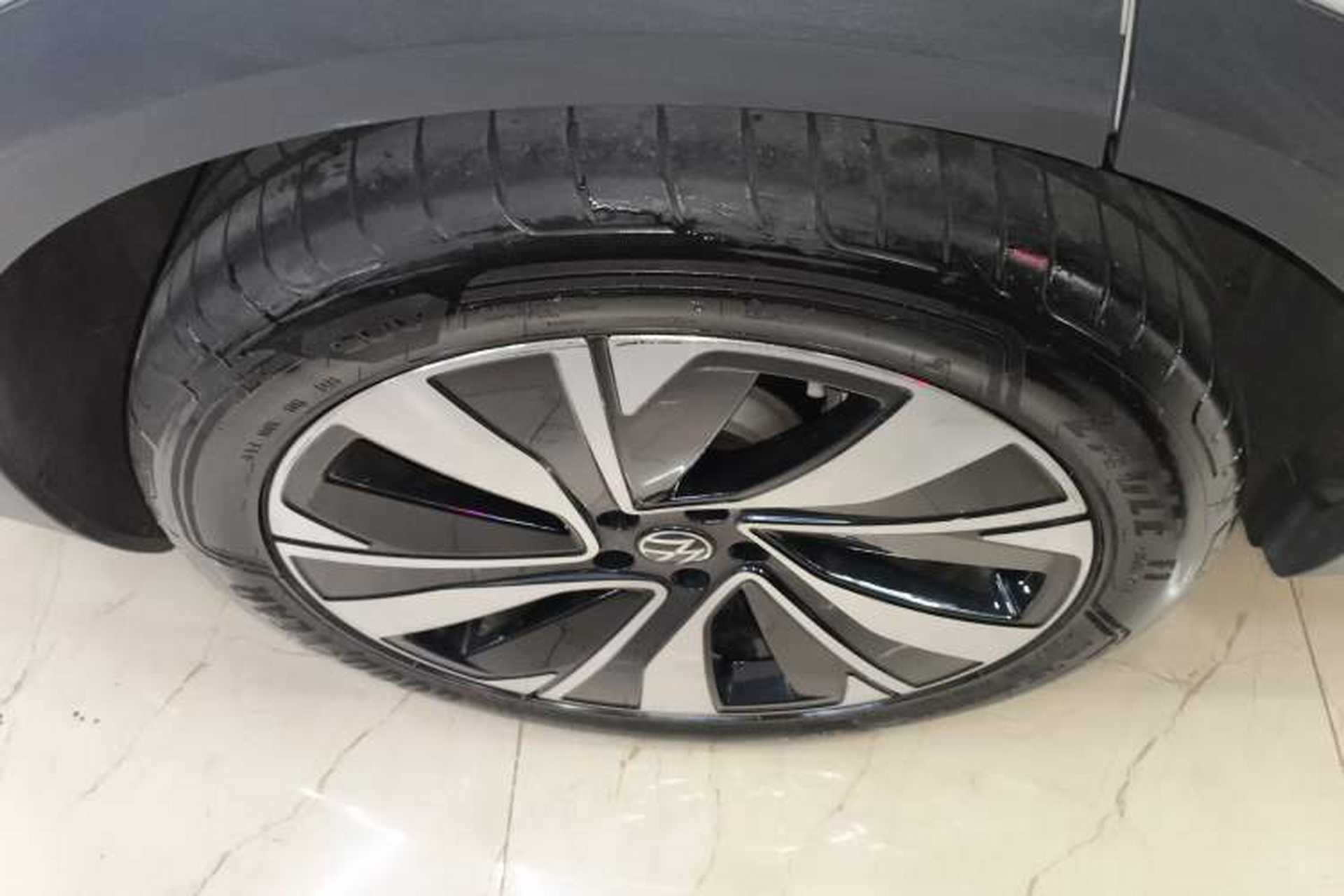 Used Volkswagen Talagon 2023 Facelift 380TSI All-Wheel Drive Luxury Jiajing Pro Version with 7 Seats Right Rear Wheel Hub