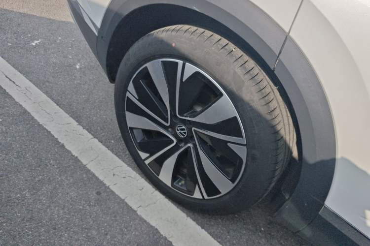 Used Volkswagen Talagon 2023 Facelift 380TSI All-Wheel-Drive Luxury Jiajing Pro 6-Seater Right Rear Wheel Hub
