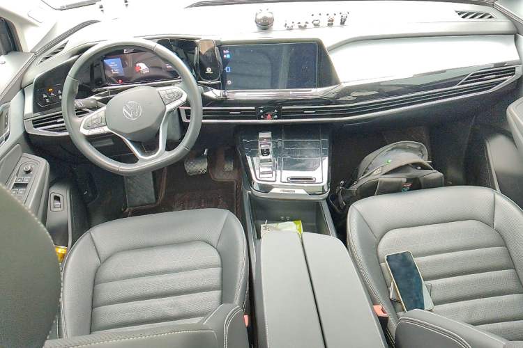 Used Volkswagen Talagon 2024 380TSI All-Wheel Drive Luxury Prestige Pro 7-Seater Center Console