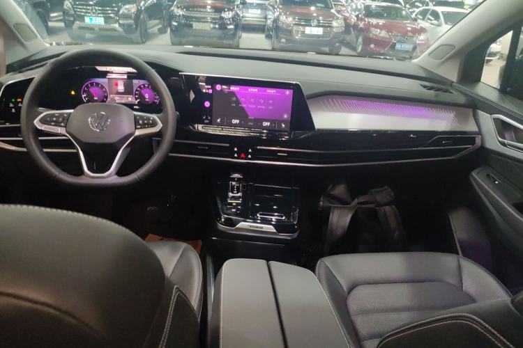 Used Volkswagen Talagon 2024 380TSI All-Wheel Drive Luxury Prestige Pro 7-Seater Center Console