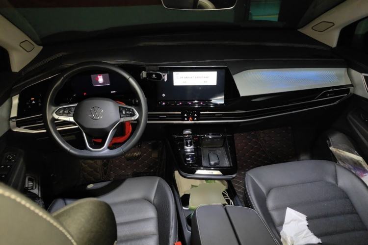 Used Volkswagen Talagon 2024 380TSI All-Wheel Drive Luxury Prestige Pro 6-Seater Center Console