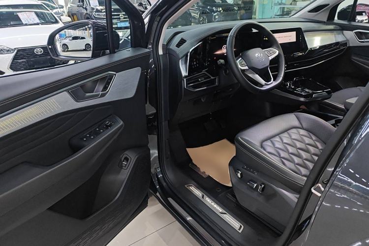 Used Volkswagen Talagon 2024 380TSI Four-Wheel Drive Flagship Shengjing Edition 6 Seats Driver Seat