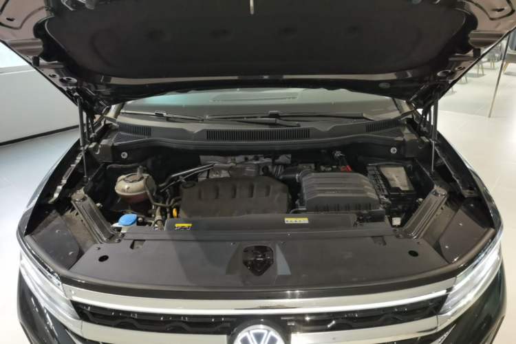 Used Volkswagen Talagon 2024 380TSI All-Wheel Drive Luxury Prestige Pro 6-Seater Engine Bay